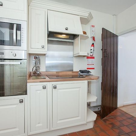 Fir Tree Cottage Standon Экстерьер фото